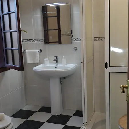 Holiday home Charming Retreat - 5 Min & Centro B Machico (Madeira)