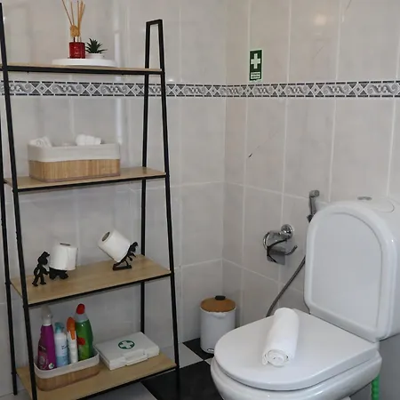 Charming Retreat - 5 Min & Centro B *