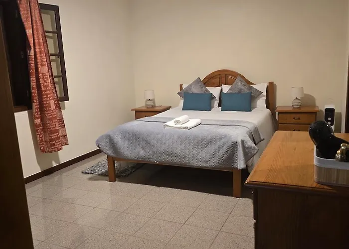 Charming Retreat - 5 Min & Centro B