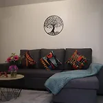 Charming Retreat - 5 Min & Centro B *