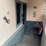 Σπίτι διακοπών Charming Retreat - 5 Min & Centro B