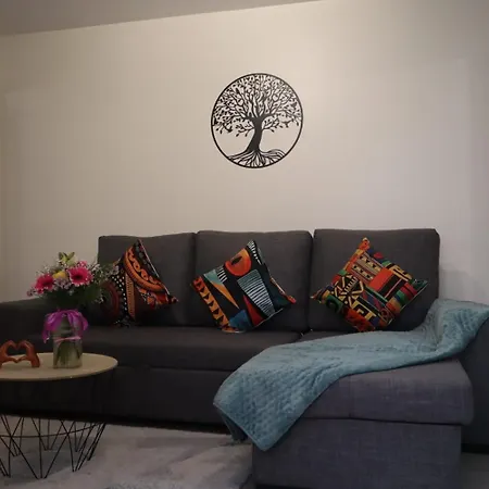 Charming Retreat - 5 Min & Centro B *