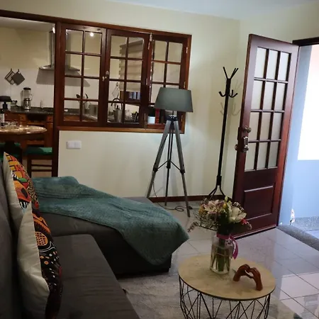 Charming Retreat - 5 Min & Centro B * Machico (Madeira)
