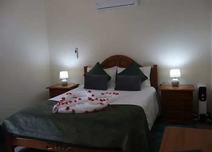 Prázdninový dům Charming Retreat - 5 Min & Centro B