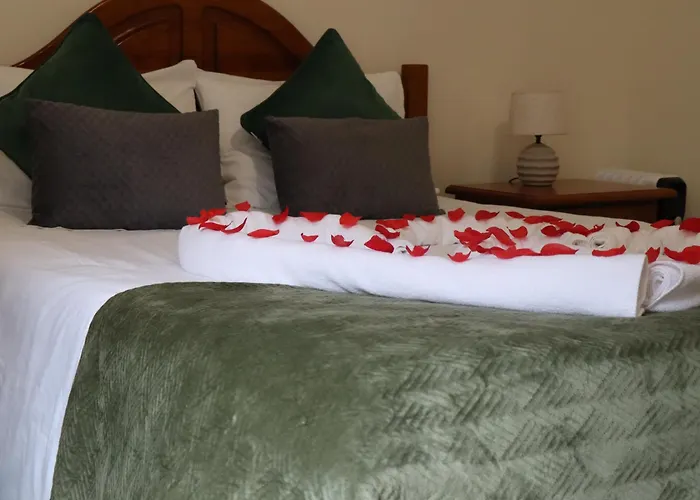 Charming Retreat - 5 Min & Centro B Prázdninový dům *